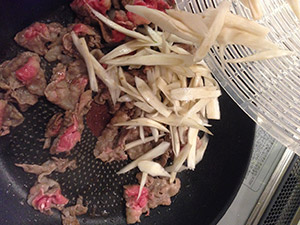 kenkostyleinfo-beef-burdock-soup-middle-03